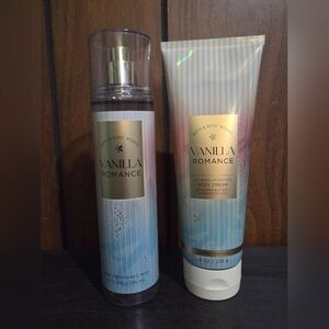 Bath & Body Works Vanilla Romance Mist and Cream Set